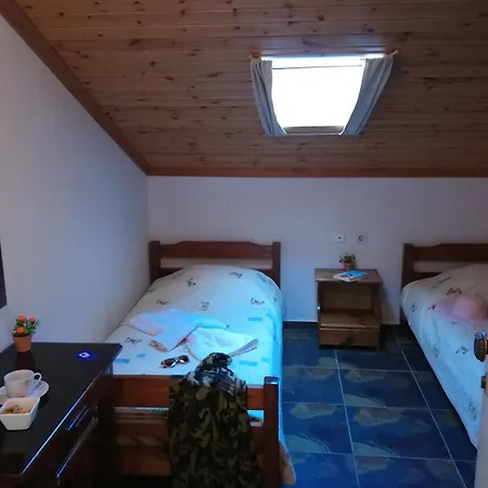 Kiwi Kastle Apart Otel *