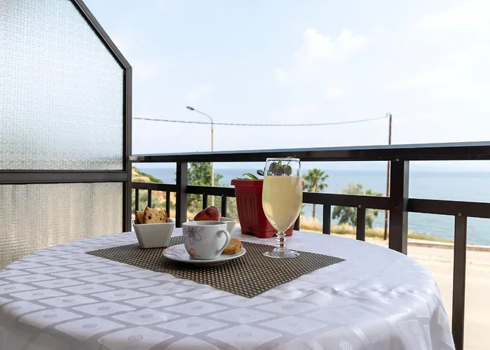 Kiwi Kastle * Néa Fókaia