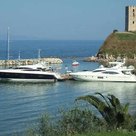 Kiwi Kastle Néa Fókaia