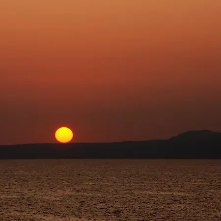 Kiwi Kastle Appart hôtel Néa Fókaia