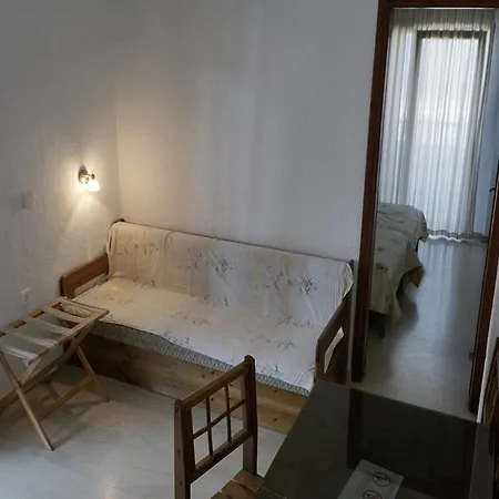 Kiwi Kastle Appart hôtel Néa Fókaia