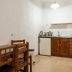 Kiwi Kastle * Néa Fókaia