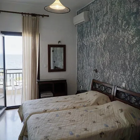 Kiwi Kastle アパートホテル Néa Fókaia