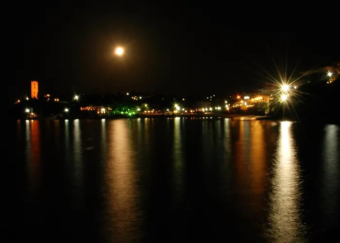 Kiwi Kastle Aparthotel Néa Fókaia